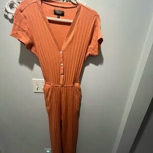Alexia Admor V-Neck Ribbed Jumpsuit in Orange